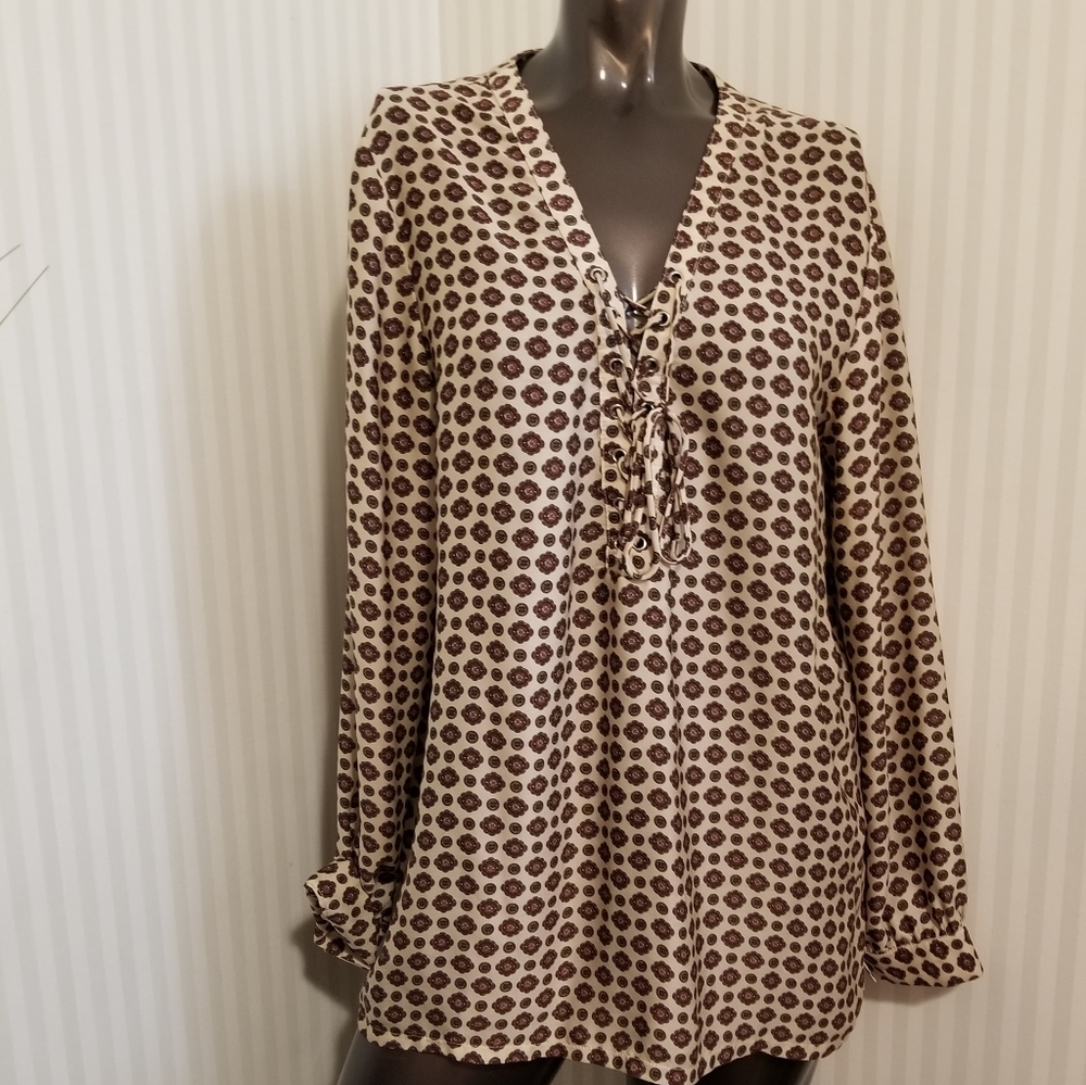 Long sleeved blouse
